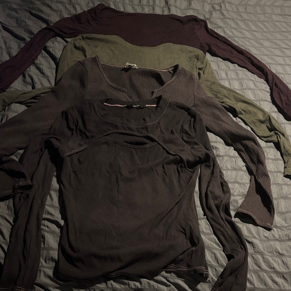Set of 4 Long Sleeve Tops